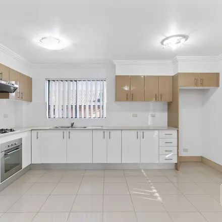Image 5 - Cairds Ave, Carmen Street, Bankstown NSW 2200, Australia - Apartment for rent
