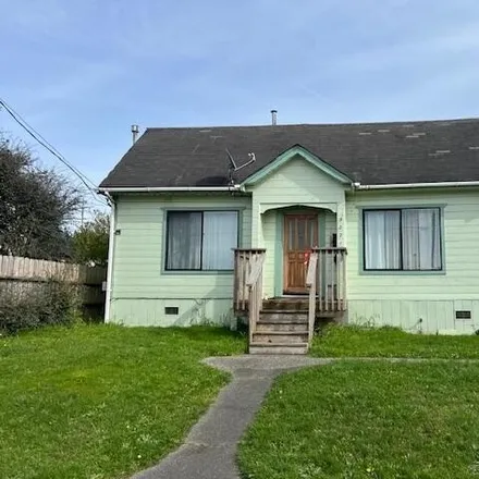 Buy this 3 bed house on 3060 Spring Street in Eureka, CA 95501