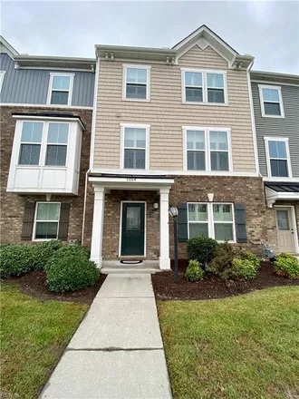 Rent this 3 bed townhouse on Firestone in 1398 Fordham Drive, Acredale