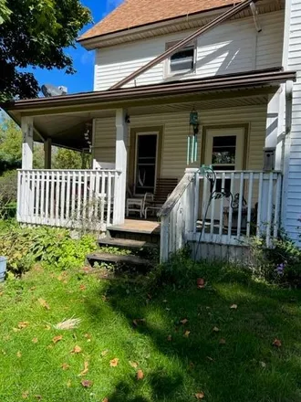 Buy this 4 bed house on 2500 County Road 19 in De Kalb, Saint Lawrence County