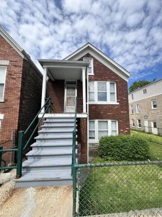 Buy this 4 bed house on 3722 South Paulina Street in Chicago, IL 60608