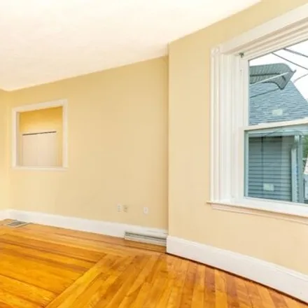 Image 3 - 686 Boylston Street, Newton, MA 02459, USA - Condo for sale