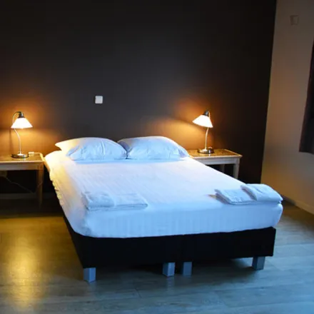 Rent this 1 bed apartment on Belgiëlei 6-12 in 2018 Antwerp, Belgium