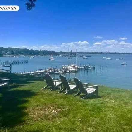 Rent this studio apartment on Dering Harbor Inn in 13 Winthrop Road, Shelter Island Heights