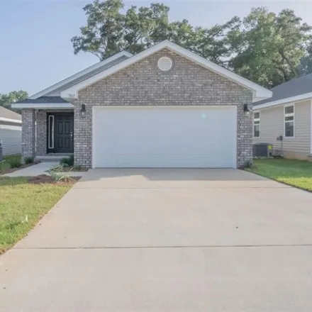Buy this 3 bed house on 539 Ketch Creek Dr Unit 4c in Cantonment, Florida