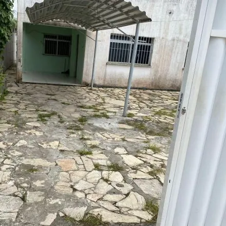 Buy this 3 bed house on Rua das Jangadas in Aeroporto, Aracaju - SE