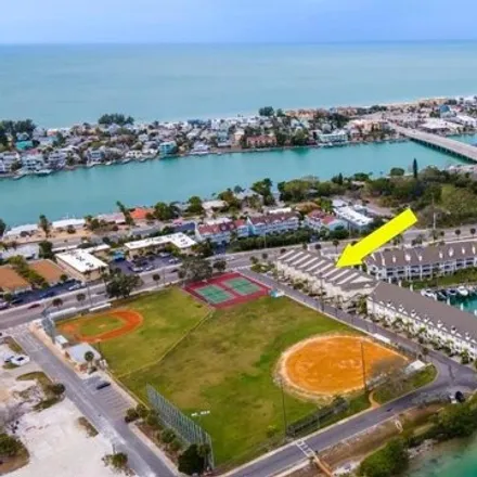 Image 4 - 9213 Captiva Cir, Saint Pete Beach, Florida, 33706 - House for sale