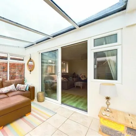 Image 5 - Seldens Way, Worthing, West Sussex, West sussex bn13 2dl - House for sale