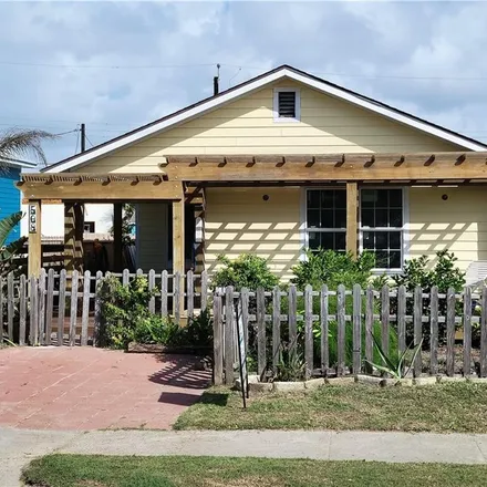 Buy this 2 bed house on 508 South Station Street in Port Aransas, TX 78373