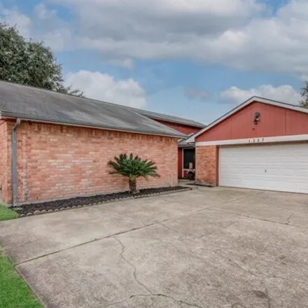 Buy this 3 bed house on 1333 Great Dover Circle in Harris County, TX 77530