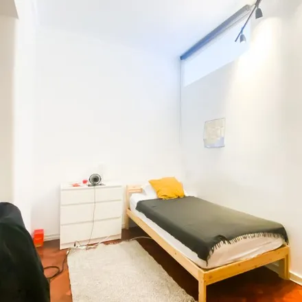 Rent this 7 bed room on Avenida Almirante Reis 84 in 1150-019 Lisbon, Portugal