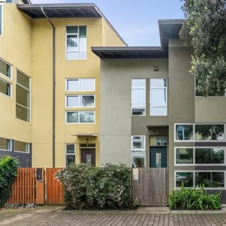 Buy this 2 bed townhouse on 24 Covent Lane in Oakland, CA 94608