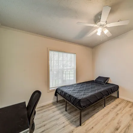 Rent this 1 bed room on Dallas