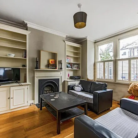 Rent this 5 bed townhouse on 1a Allestree Road in London, SW6 6AB