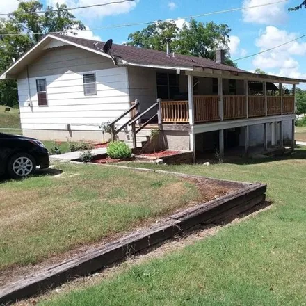 Buy this studio house on 818 Johnson Avenue in Ava, MO 65608
