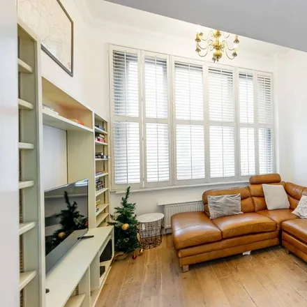 Rent this 2 bed apartment on 146 Ifield Road in London, SW10 9AR
