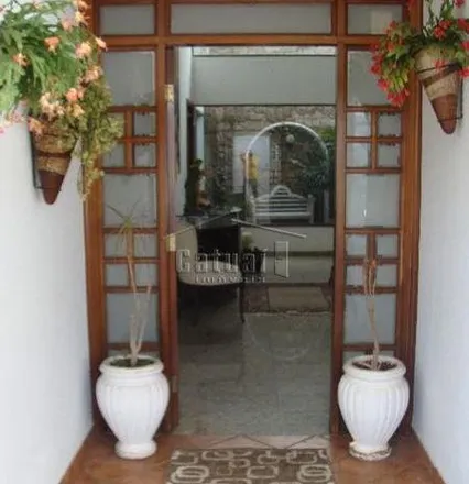 Buy this 4 bed house on Rua José Leopoldino Rossi in Centro, Cambé - PR