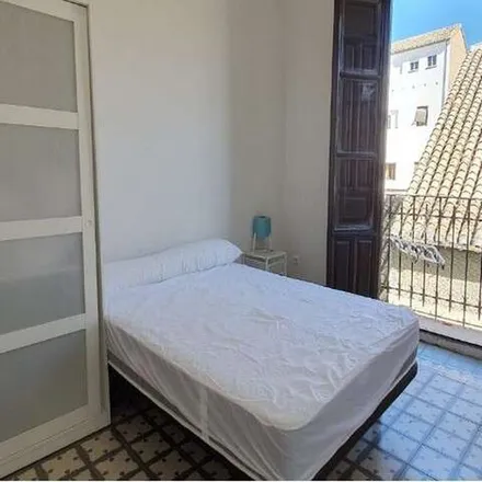 Image 7 - Calle Beaterío del Santísimo, 18071 Granada, Spain - Apartment for rent