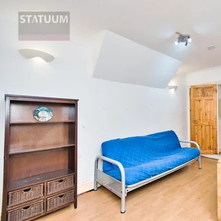 Image 3 - 16 Riverside Road, Mill Meads, London, E15 2RG, United Kingdom - Apartment for rent