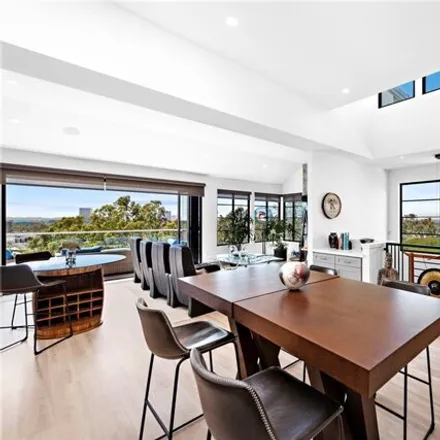 Image 7 - 50, 52 Ridgeline Drive, Newport Beach, CA 92660, USA - Condo for sale