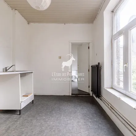 Rent this 2 bed apartment on N569 in 6042 Charleroi, Belgium
