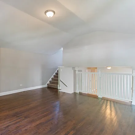 Image 3 - 9916 South Yale Avenue, Chicago, IL 60628, USA - House for sale