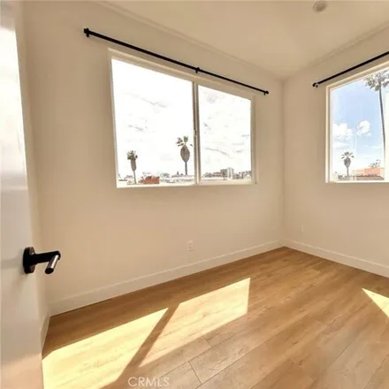 Image 6 - 177 South Hoover Street, Los Angeles, CA 90004, USA - Apartment for rent