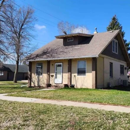 Buy this 3 bed house on 928 Paul Avenue in Riverside, Sioux City
