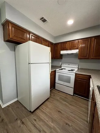 Image 7 - 1201 Rogers Plaza, Irving, TX 75060, USA - Duplex for rent