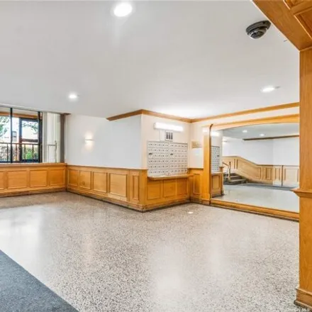 Image 1 - 144-55 Melbourne Avenue, New York, NY 11367, USA - Apartment for sale