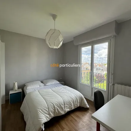 Image 8 - 36 Rue Jeanne d'Arc, 45000 Orléans, France - Apartment for rent