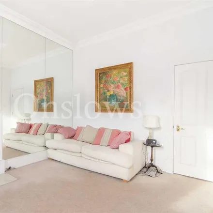 Image 3 - 14 Draycott Place, London, SW3 2RZ, United Kingdom - Apartment for rent