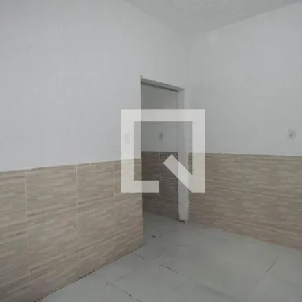 Rent this 1 bed house on Rua Professor Henrique Ferreira Gomes in Centenário, Duque de Caxias - RJ