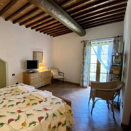 Rent this 2 bed townhouse on Gambassi Terme in Florence, Italy