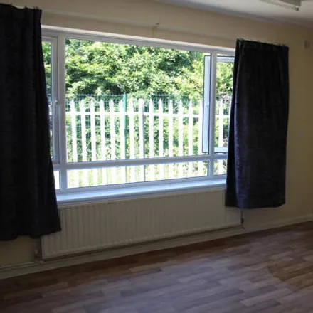 Image 5 - Oak Tree Kindergarten, 229 Ashcroft Road, Luton, LU2 9AA, United Kingdom - House for rent