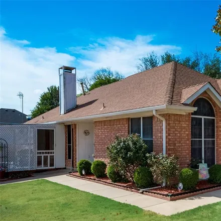 Buy this 3 bed house on 2002 Raven Lane in Lewisville, TX 75077