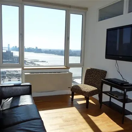 Image 6 - P.D. O'Hurley's, 557 12th Avenue, New York, NY 10036, USA - Apartment for rent