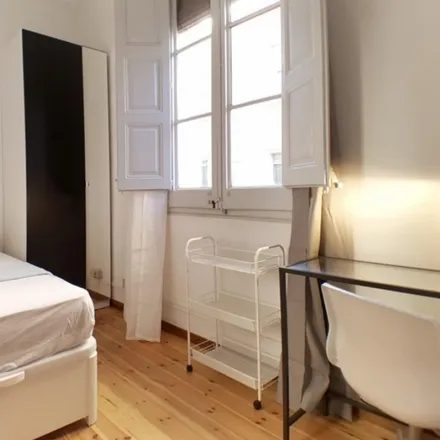 Rent this 6 bed room on La Pepita in Carrer de Còrsega, 343