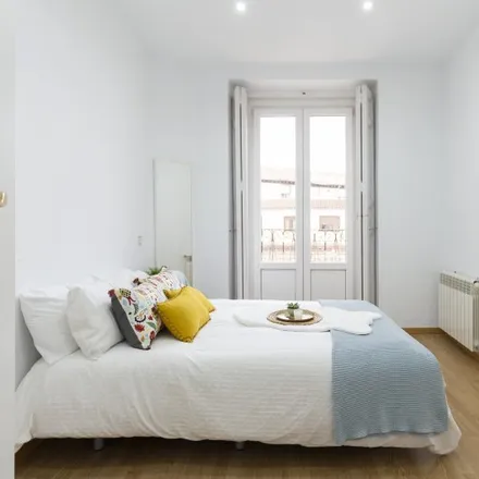 Rent this 5 bed room on Madrid in Calle de Don Pedro, 11