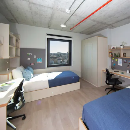 Rent this studio room on Parque de Estacionamento de Autocarros de Paranhos in Rua Manuel Pacheco de Miranda, 4200-804 Porto