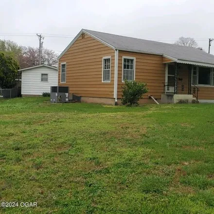 Buy this 3 bed house on East Morris Avenue in Pierce City, Lawrence County
