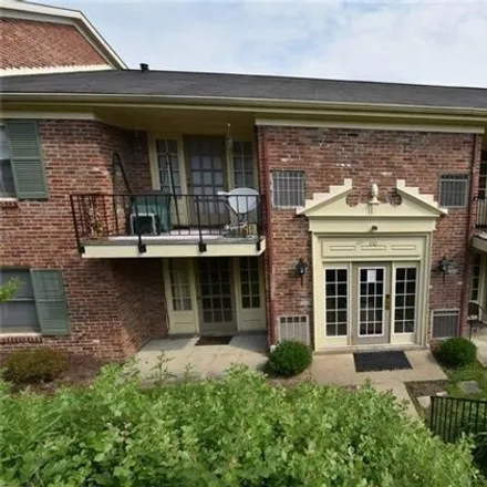 Rent this 1 bed condo on 1010 Chatham Park Drive in Scott Township, PA 15216