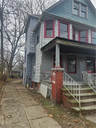 Image 3 - 13568 Beaumont Avenue, East Cleveland, OH 44112, USA - House for sale