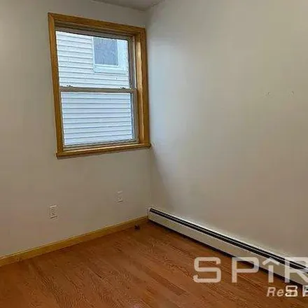 Image 4 - 3424 Irwin Avenue, New York, NY 10463, USA - Apartment for rent
