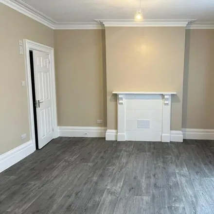 Image 1 - 81 Cotham Brow, Bristol, BS6 6AW, United Kingdom - Apartment for rent