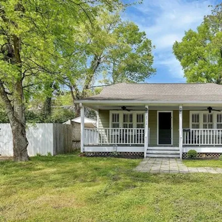 Buy this 3 bed house on 2478 Ashwood Avenue in Nashville-Davidson, TN 37212