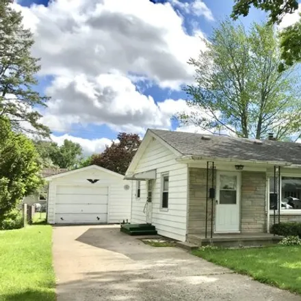 Buy this 3 bed house on 1137 Tulip Drive in Sturgis, MI 49091