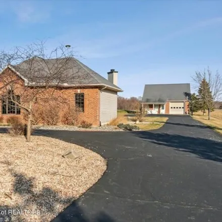 Image 6 - 7597 Airport Road, Riley Township, Clinton County, MI 48820, USA - House for sale