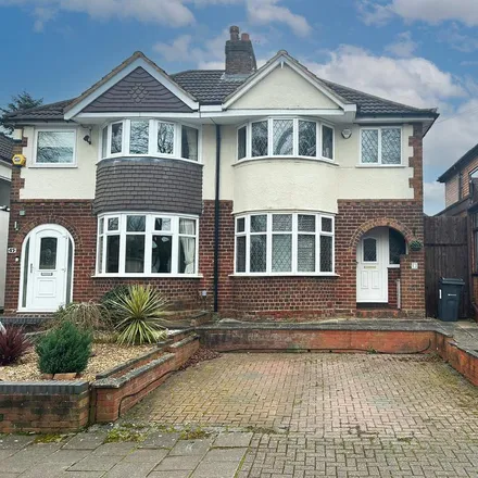 Rent this 3 bed duplex on Watwood Road in Yardley Wood, B28 0TN