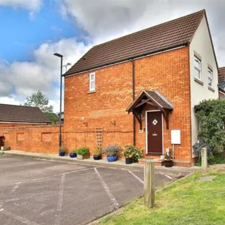 Buy this 2 bed house on Laurel Avenue in Tewkesbury, GL20 7RE